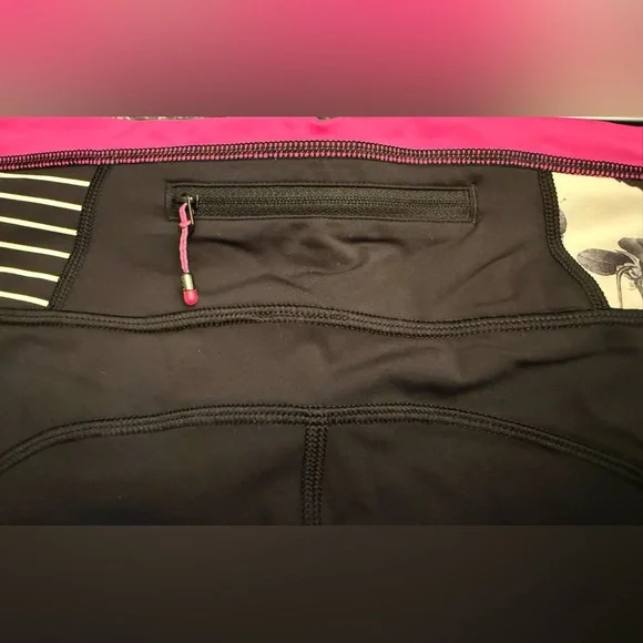 LULULEMON Speed Tight *Brushed Interlock Black Quilt Reflect Ruched Leg pants 8✨ - Picture 9 of 14